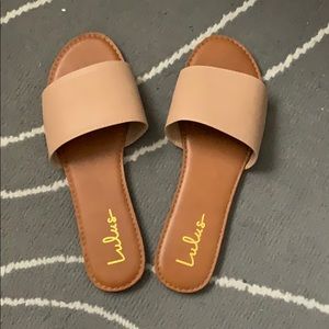 Lulus nude slides